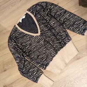 ASTR the Label Fuzzy Striped Sweater M